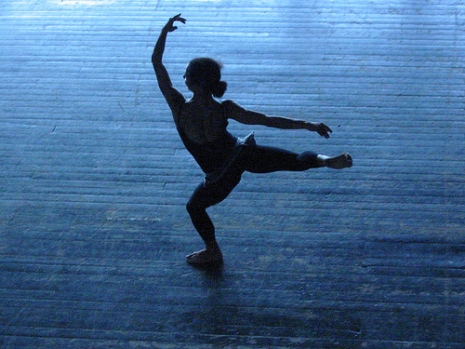 Cuban Ballet! (Via <a href="http://www.flickr.com/photos/cjames/248060189/">James Chutter</a>.)
